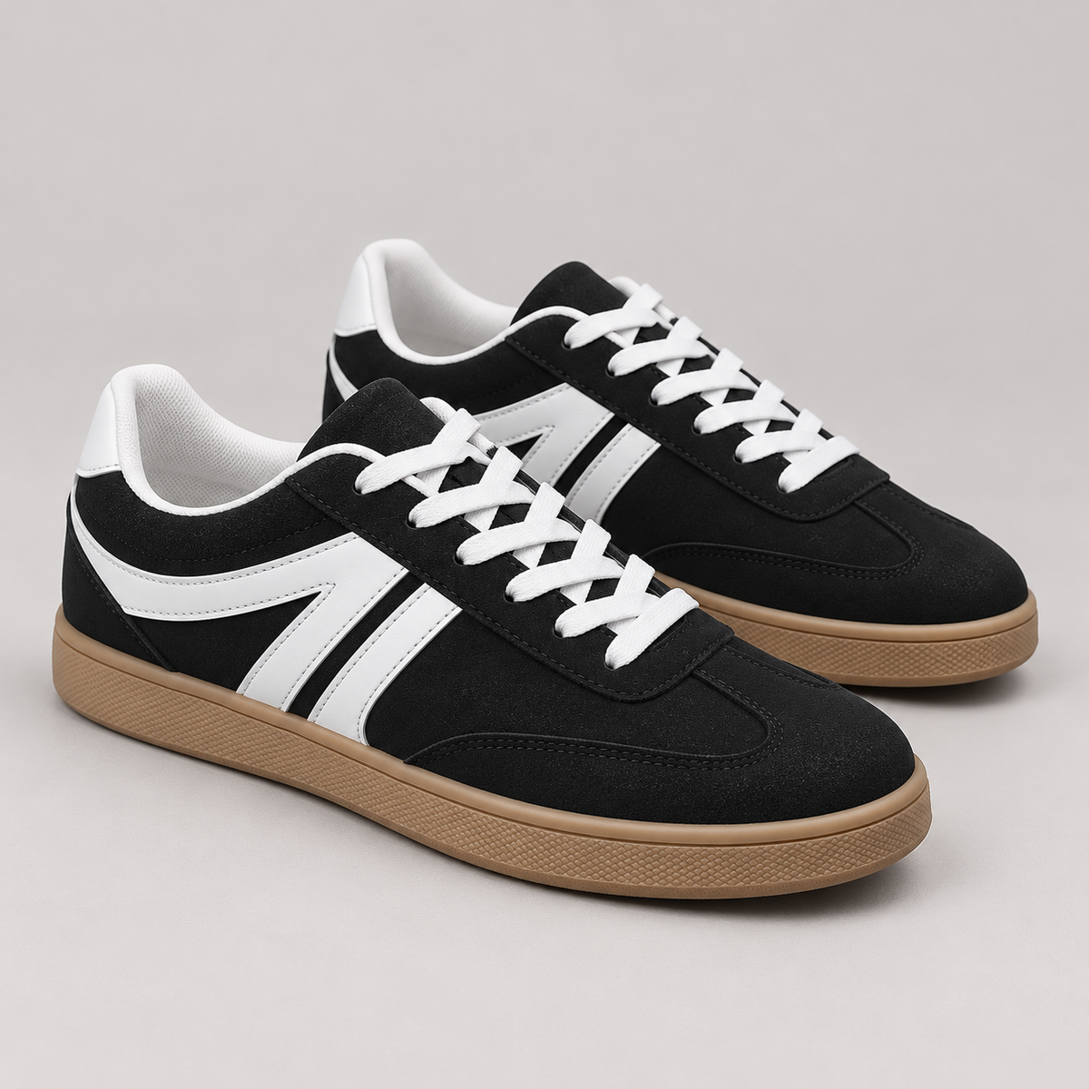 Bloodnew – Baskets plates à lacets bout rond – Style sport, faciles à enfiler – Noir – hero