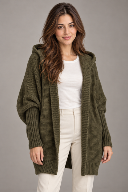 Bloodnew – Cardigan oversize à capuche manches chauve-souris – Maille douce – Vert militaire – close