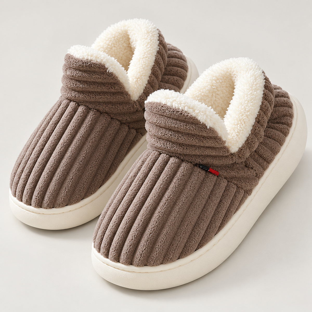 Bloodnew – Chaussons peluche rayés unisexes – Doux et chauds – Marron – hero