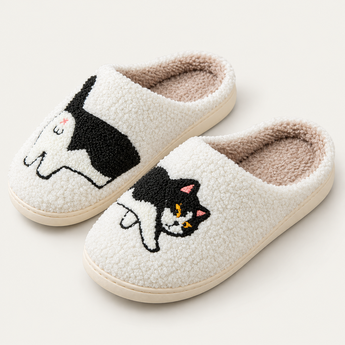 Bloodnew – Chaussons cartoon en coton – Pelucheux et chauds – Blanc – detail