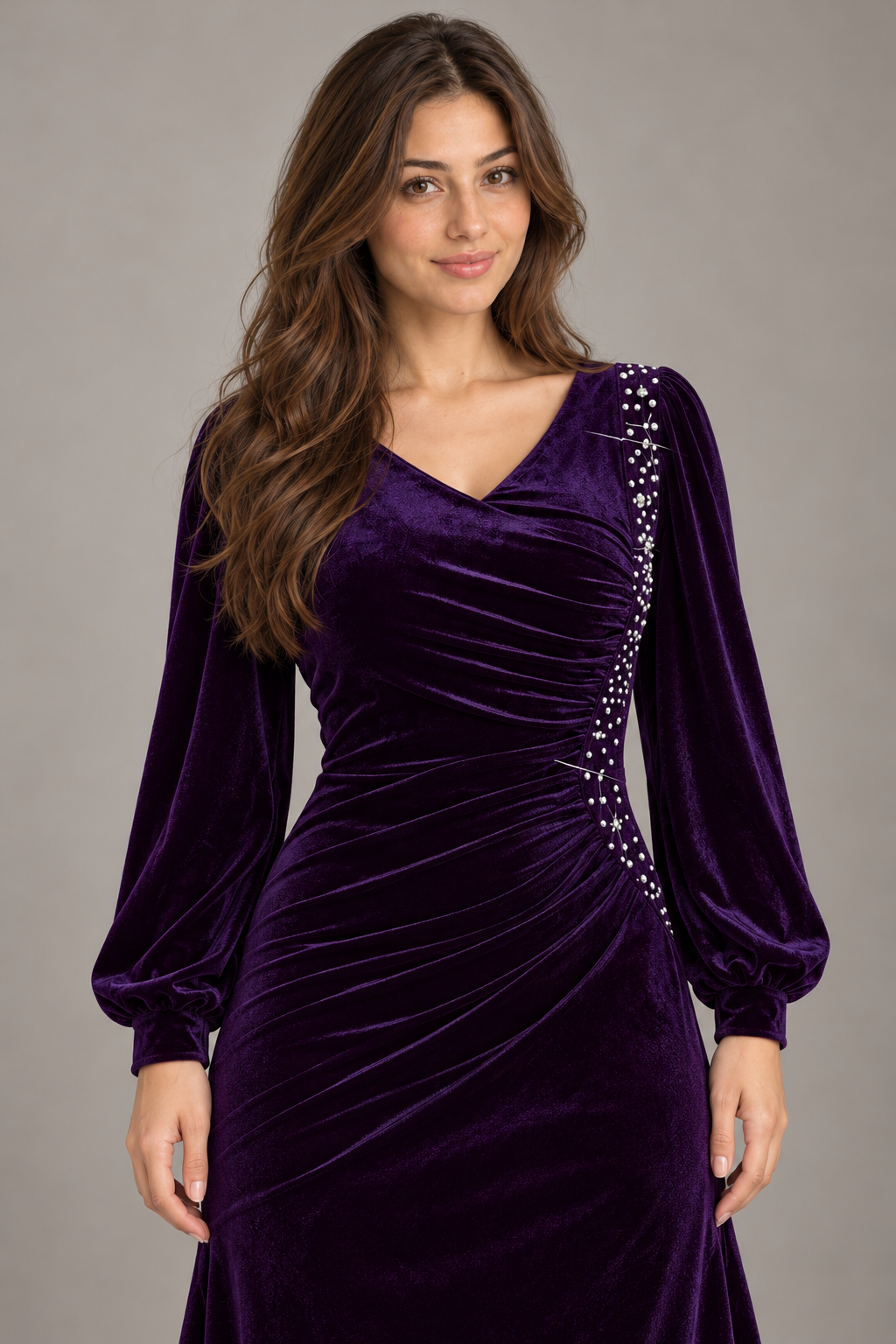 Bloodnew – Robe Longue Velours Manches Lanterne Col V Sirène – Violet – modèle porté – close – 83UWII