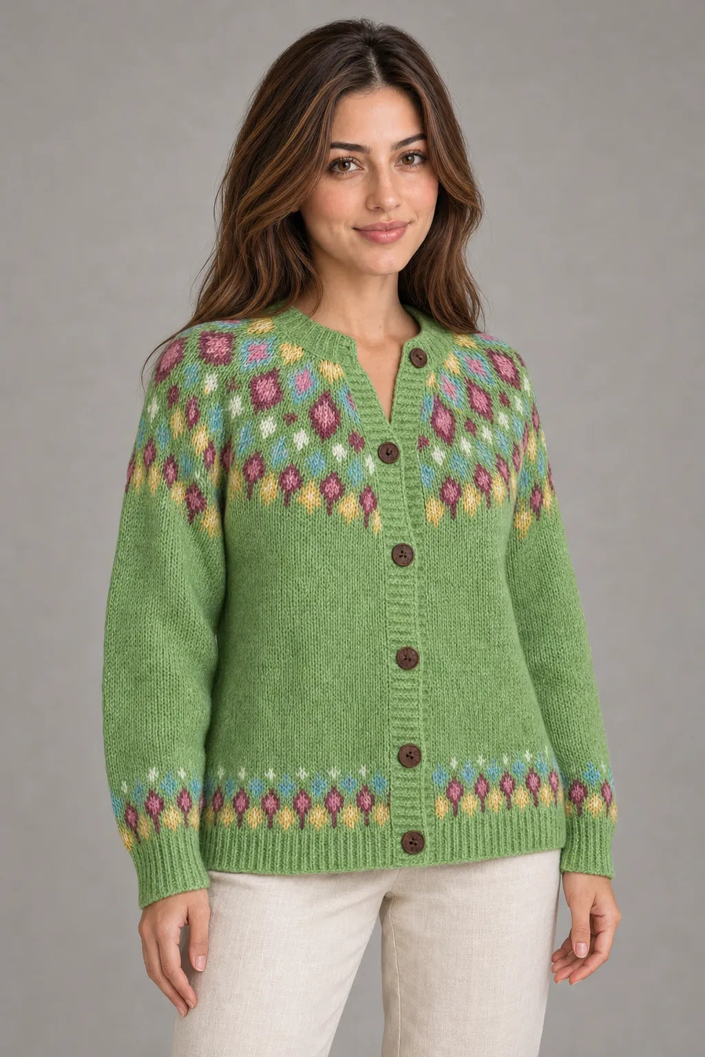 Bloodnew – Cardigan Jacquard Nordique Boutonné Col Rond – Motif 10 – porté de près
