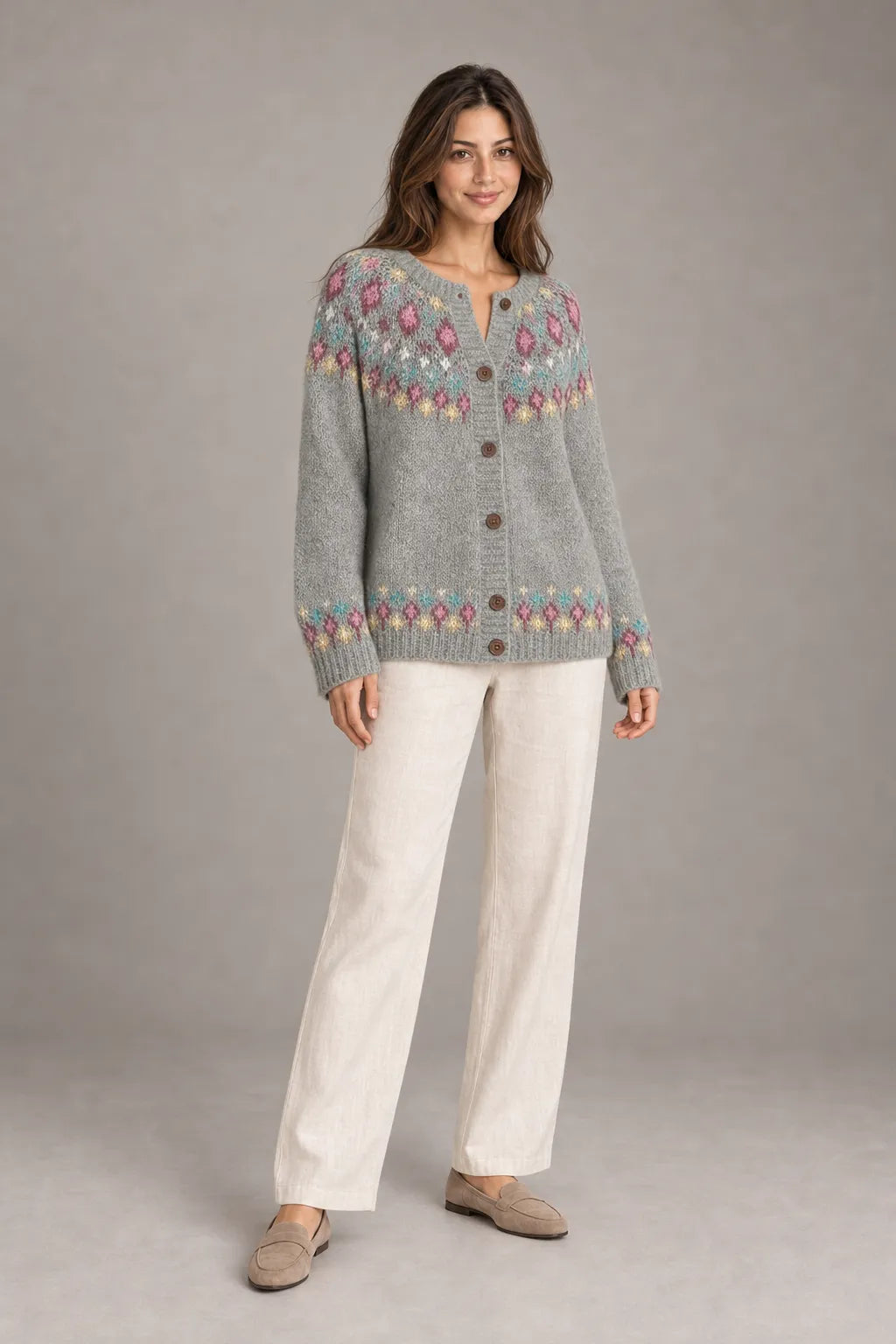 Bloodnew – Cardigan Jacquard Nordique Boutonné Col Rond – Motif 4 – porté en entier