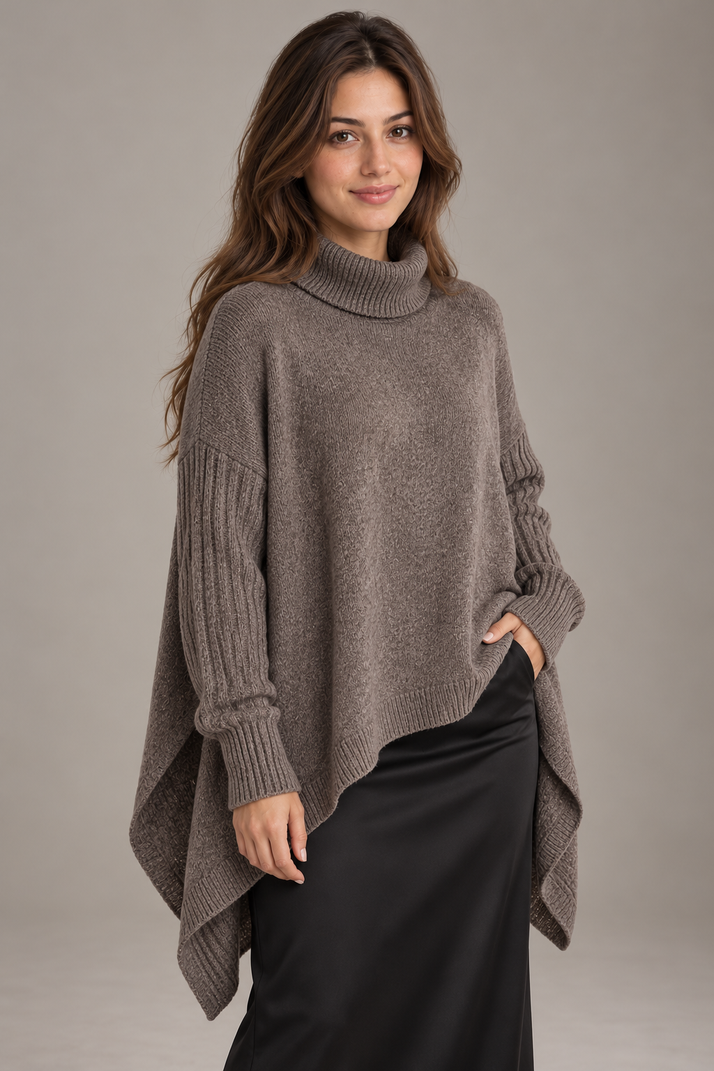 Bloodnew – Pull col roulé asymétrique en maille – Coupe ample, chaud et doux – Marron clair – close