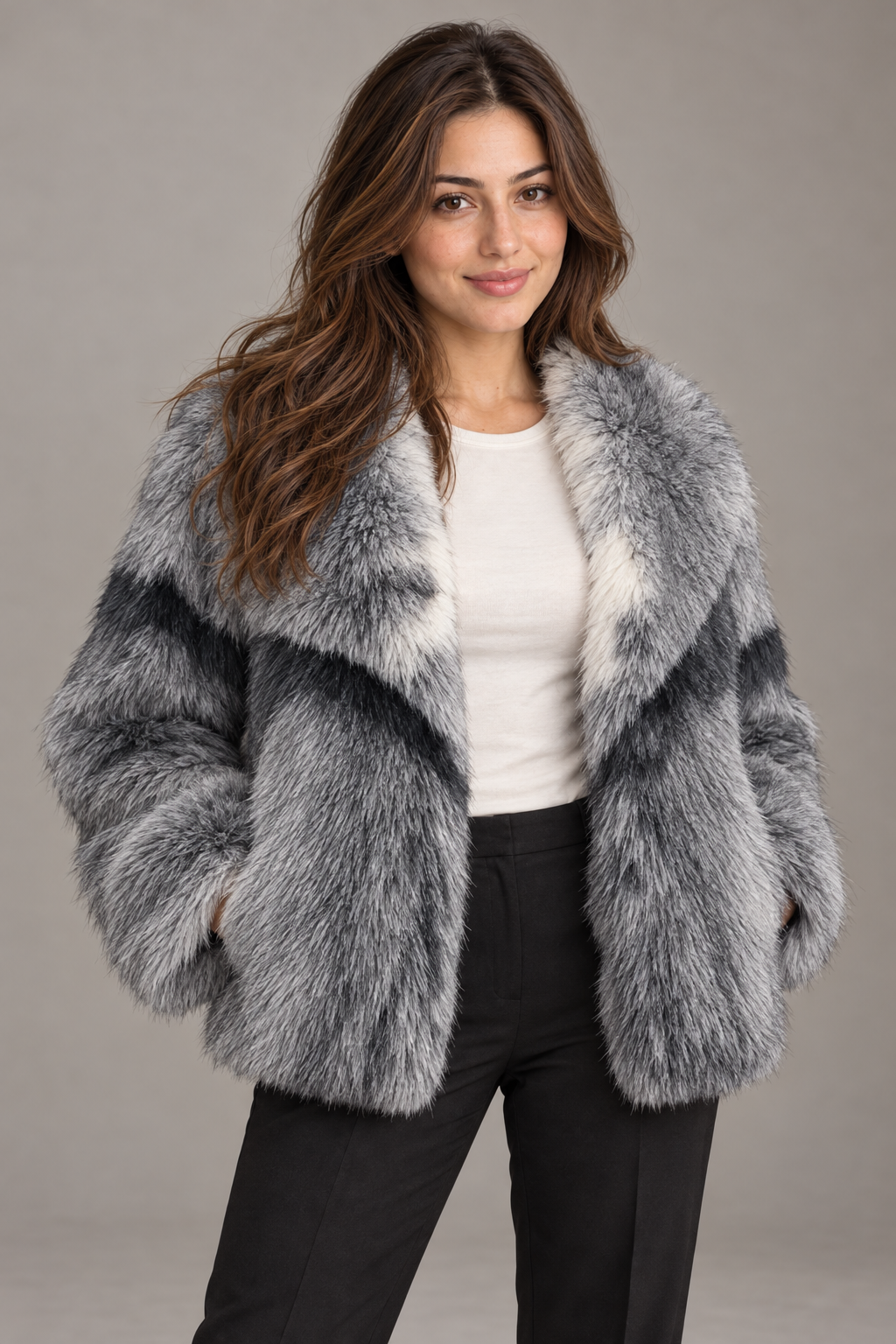 Bloodnew – Fourrure – Gris et blanc – close