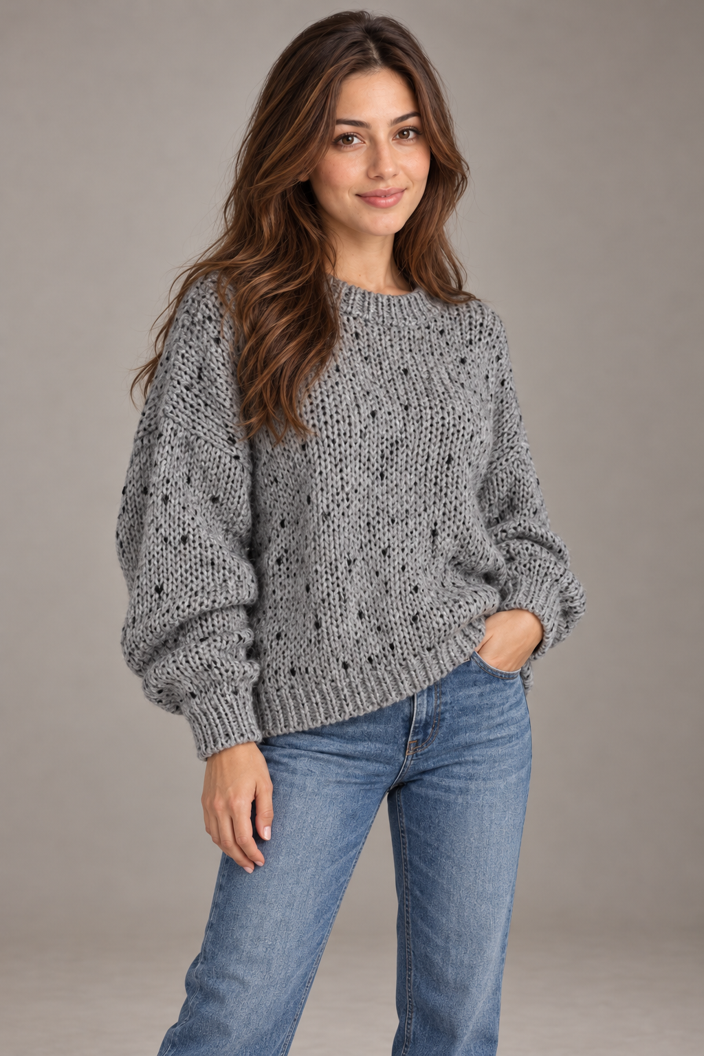 Bloodnew – Pull à pois – Gris foncé – close
